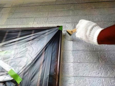 大治町　淡いグリー系　和風住宅　外壁塗装　施工例　下塗り　イメージ